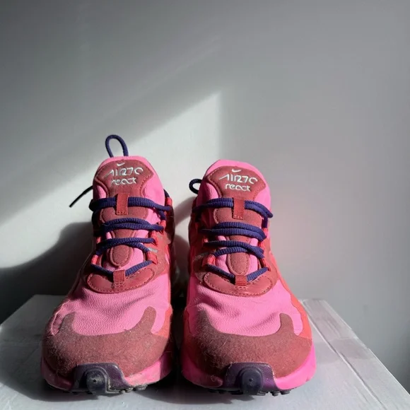 Nike Air Max 270 React Sneakers – Pink / Red – Stylish & Comfortable - Picture 5 of 5